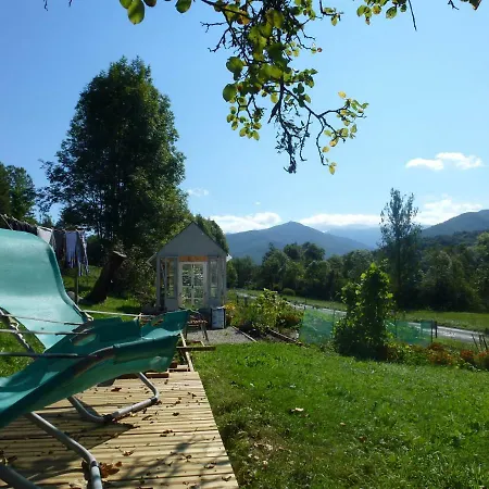 Les Deux Velos D'hotes-table D'hotes Biert