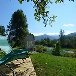 Les Deux Velos D'hotes-table D'hotes Biert