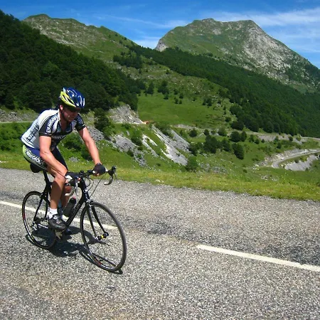 Les Deux Velos D'hotes-table D'hotes Hotel *