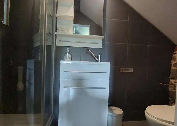 Les Deux Velos D'hotes-table D'hotes فندق