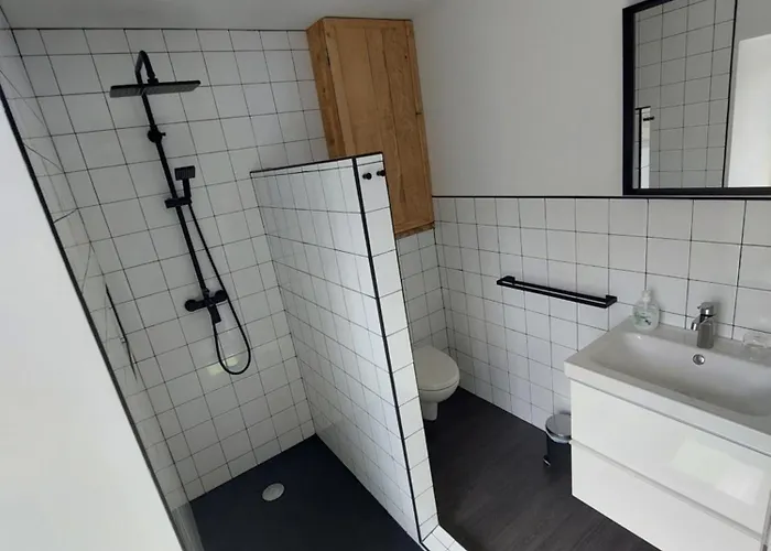 Les Deux Velos D'hotes-table D'hotes Biert