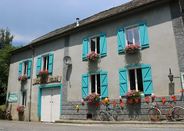 Les Deux Velos D'hotes-table D'hotes * Biert